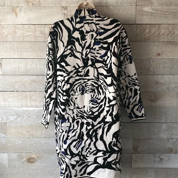Joseph Ribkoff Tiger Print Cardigan - Picture 3 of 7